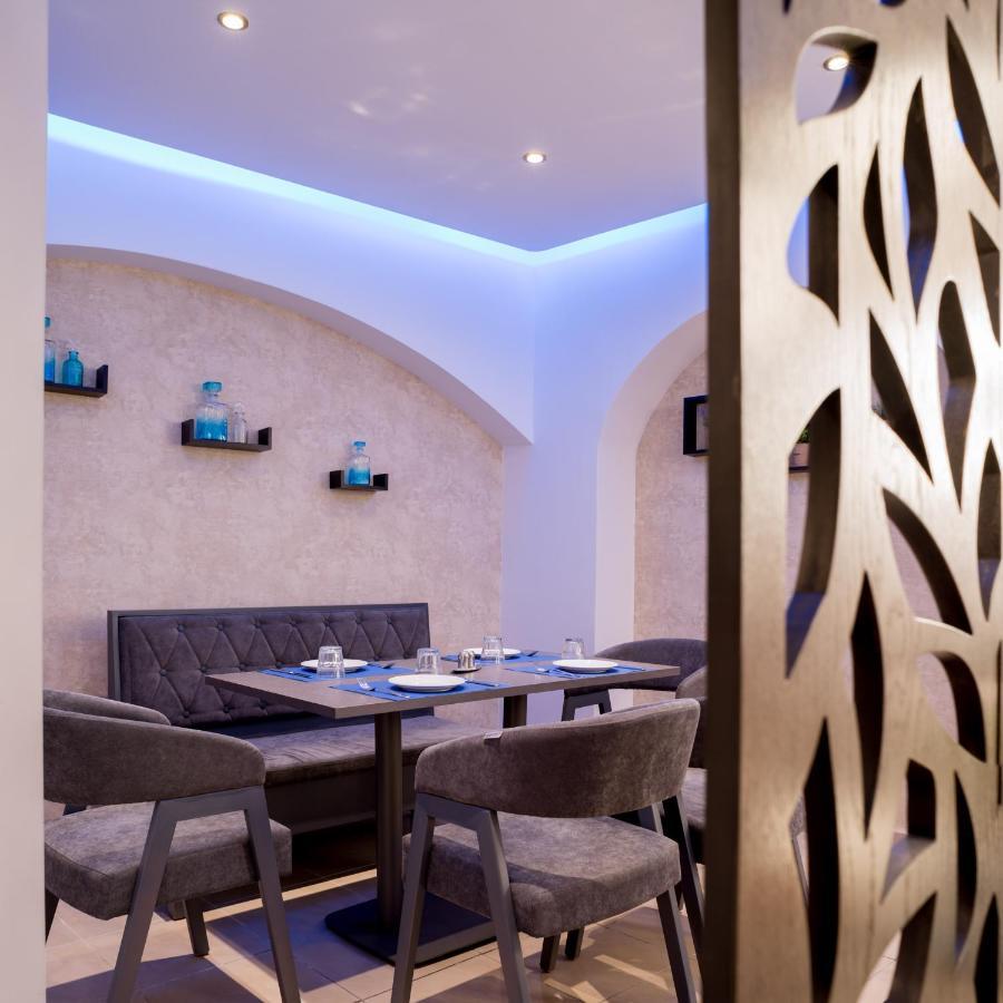 Daedalus Hotel Fira  Ngoại thất bức ảnh